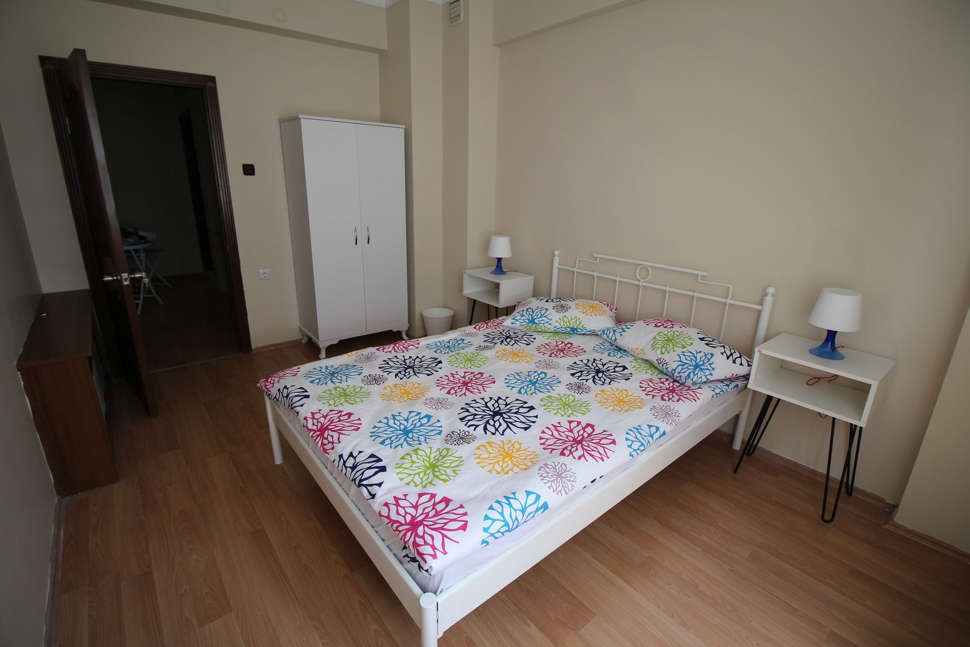 Deeps Hostel เอสเกซีเฮียร์ ภายนอก รูปภาพ